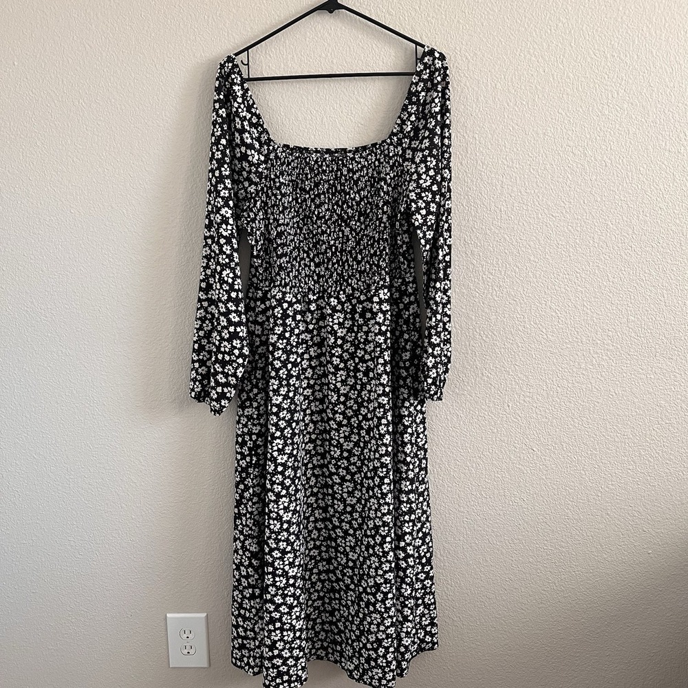 Women's 2XL midi Smocked Puff sleeve Black white floral dress cottage Milkmaid - Picture 2 of 6